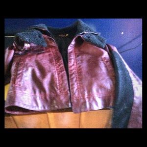 Ladies large maroon leather jacket